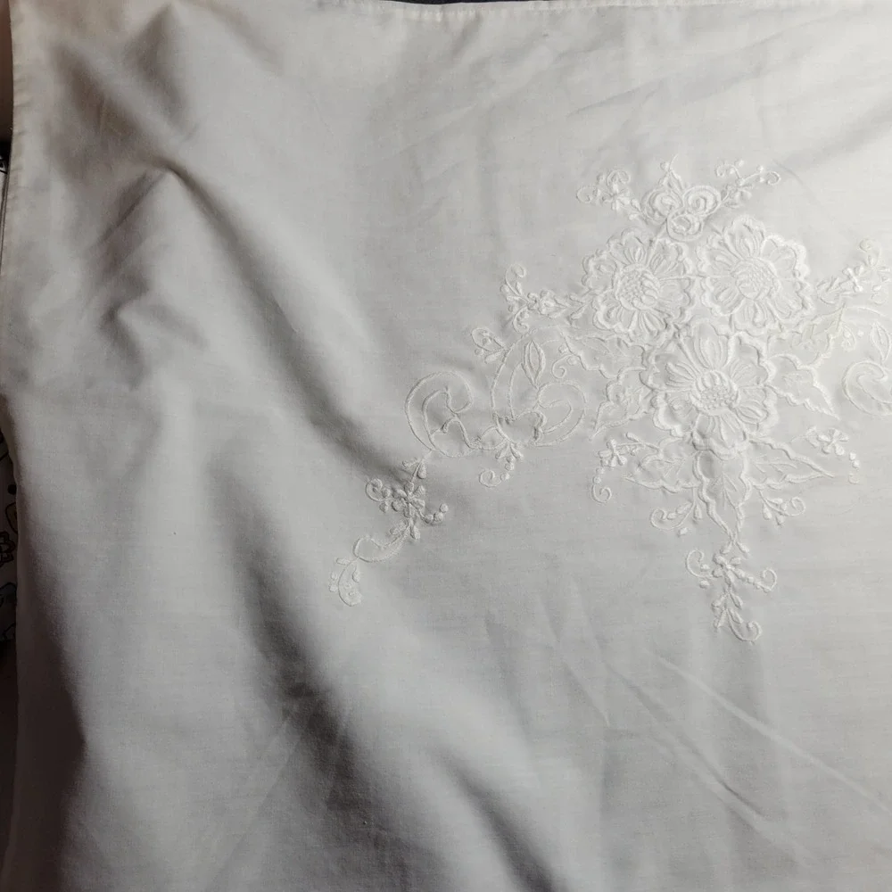 White Embroidered Standard‎ Pillowcase Vintage Floral Cottagecore